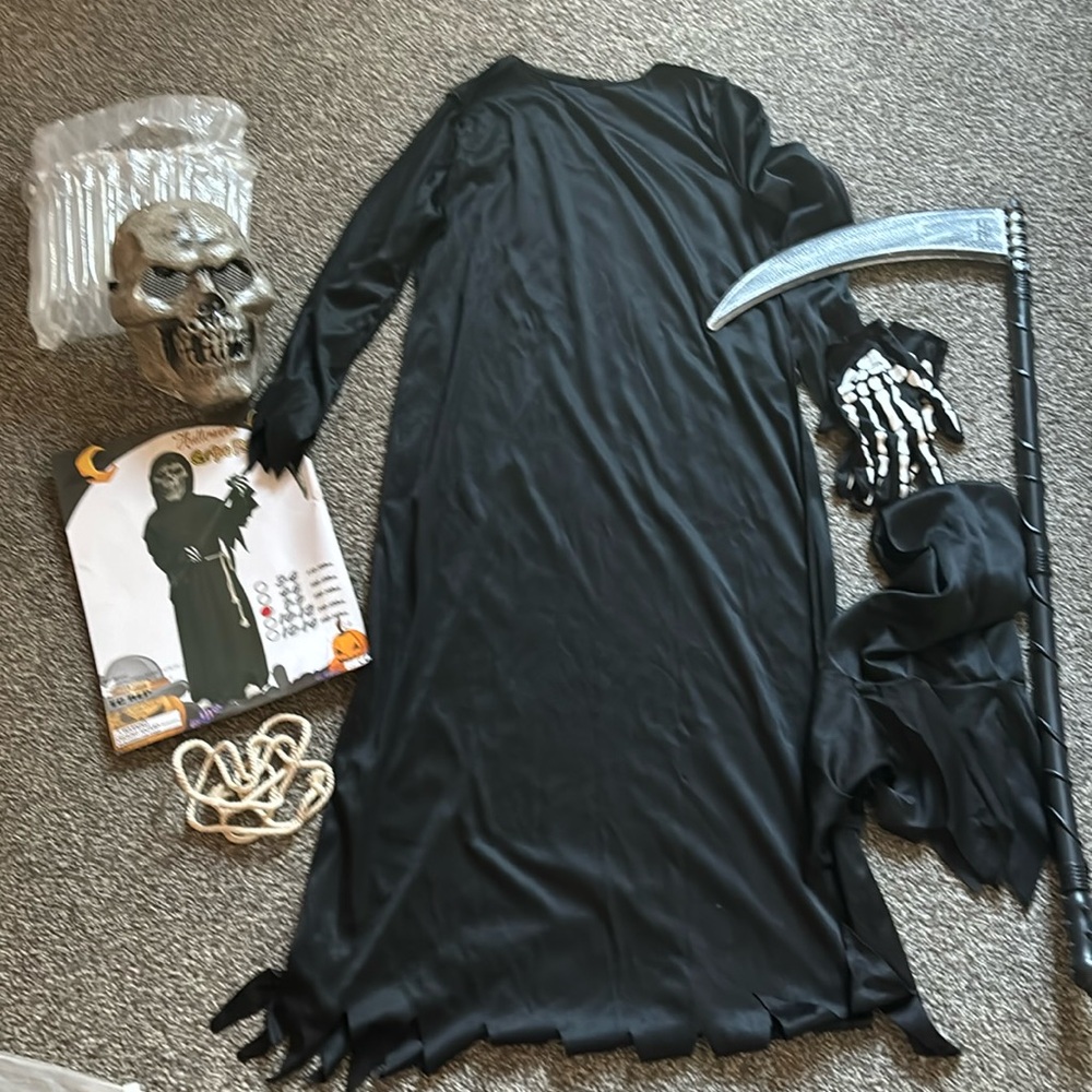 Grim Reaper Halloween Costume size 7-9